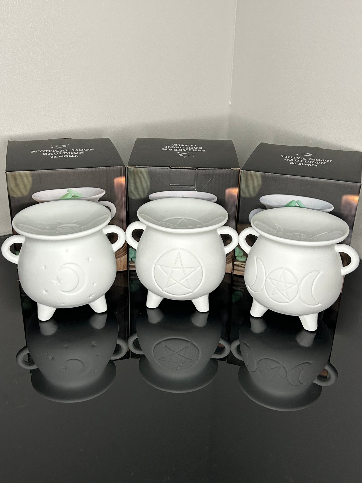 White Pentagram Cauldron Oil Burner