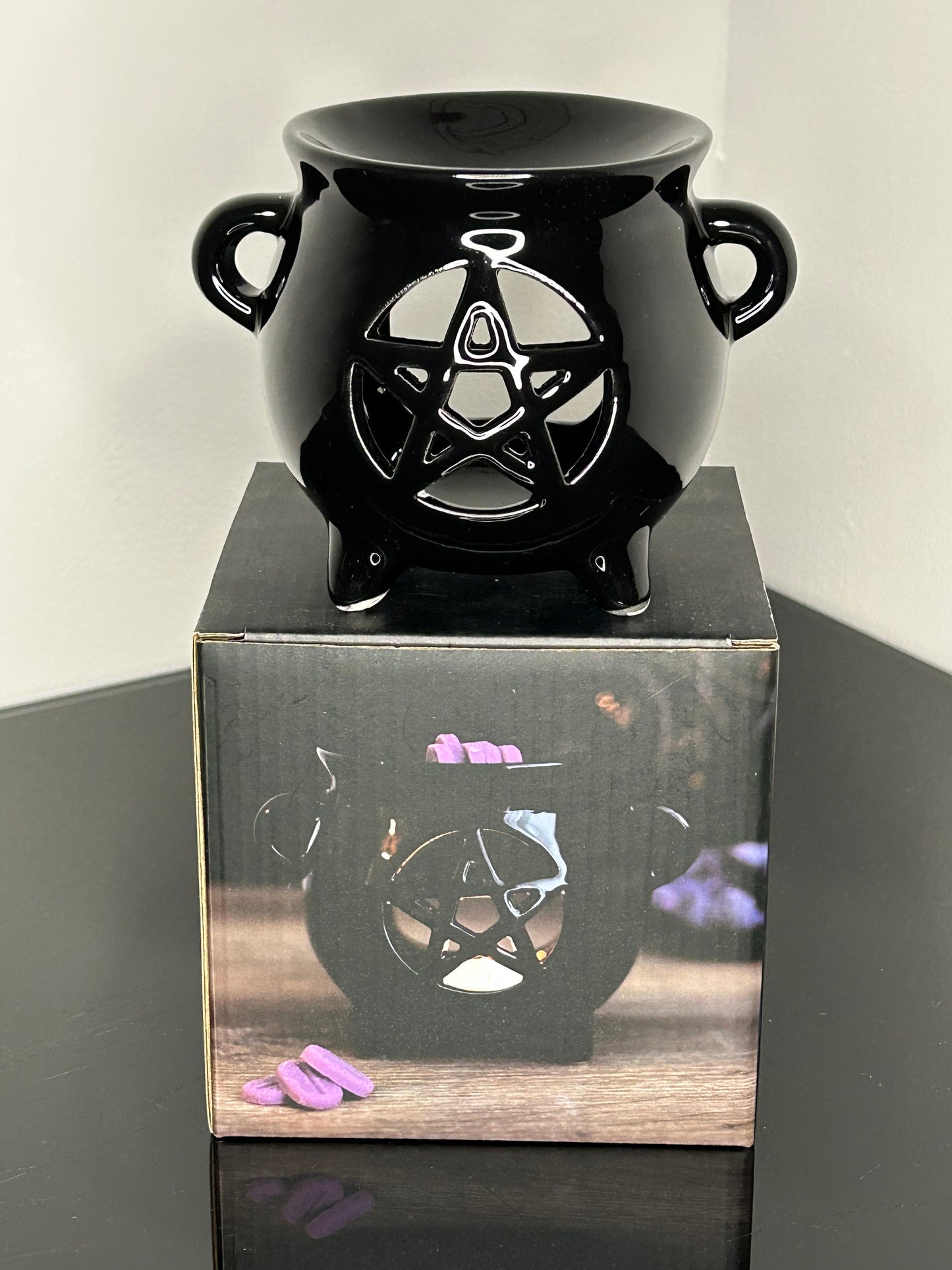 Pentagram Cauldron Oil Burner